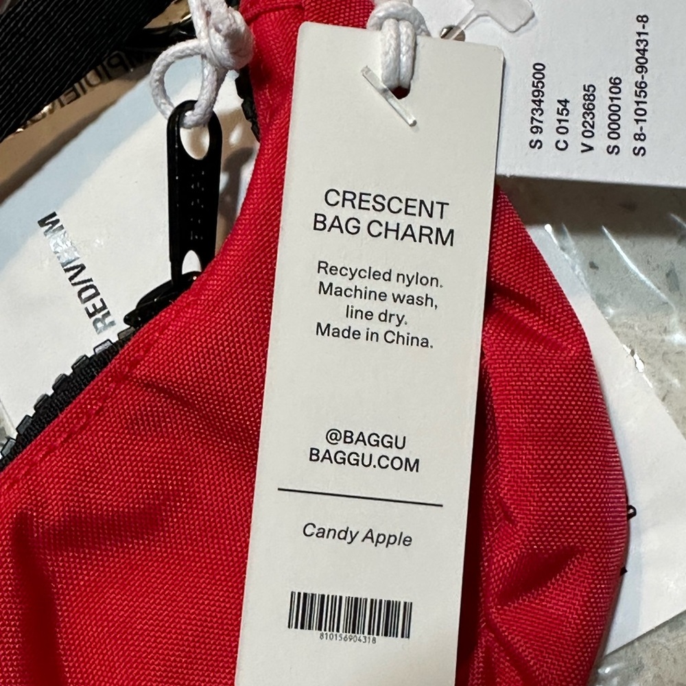NWT, set of 2 BAGGU Mini Crescent Bag Charms / Candy Red - Picture 5 of 16